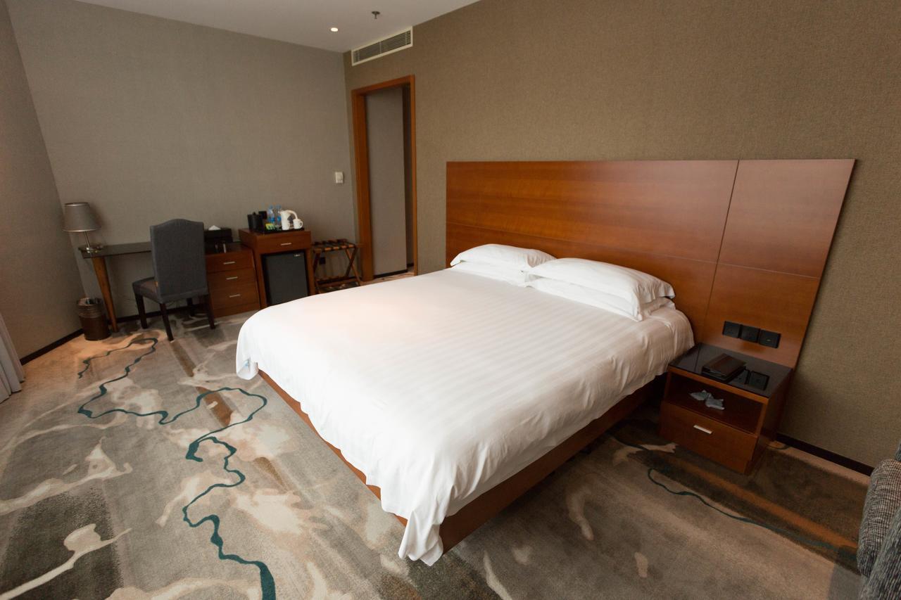 Radiance Hotel Shanghai Luaran gambar