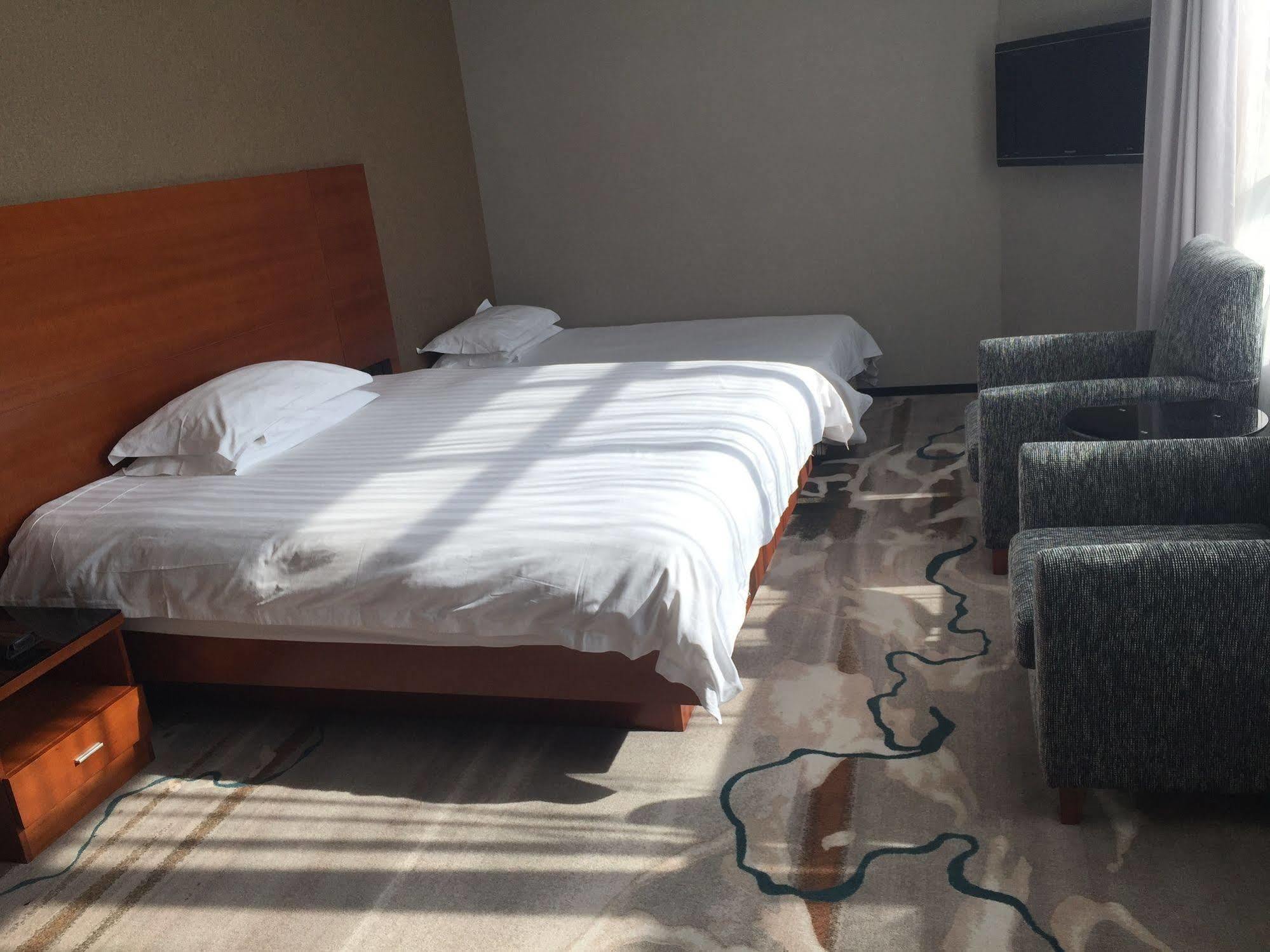 Radiance Hotel Shanghai Luaran gambar