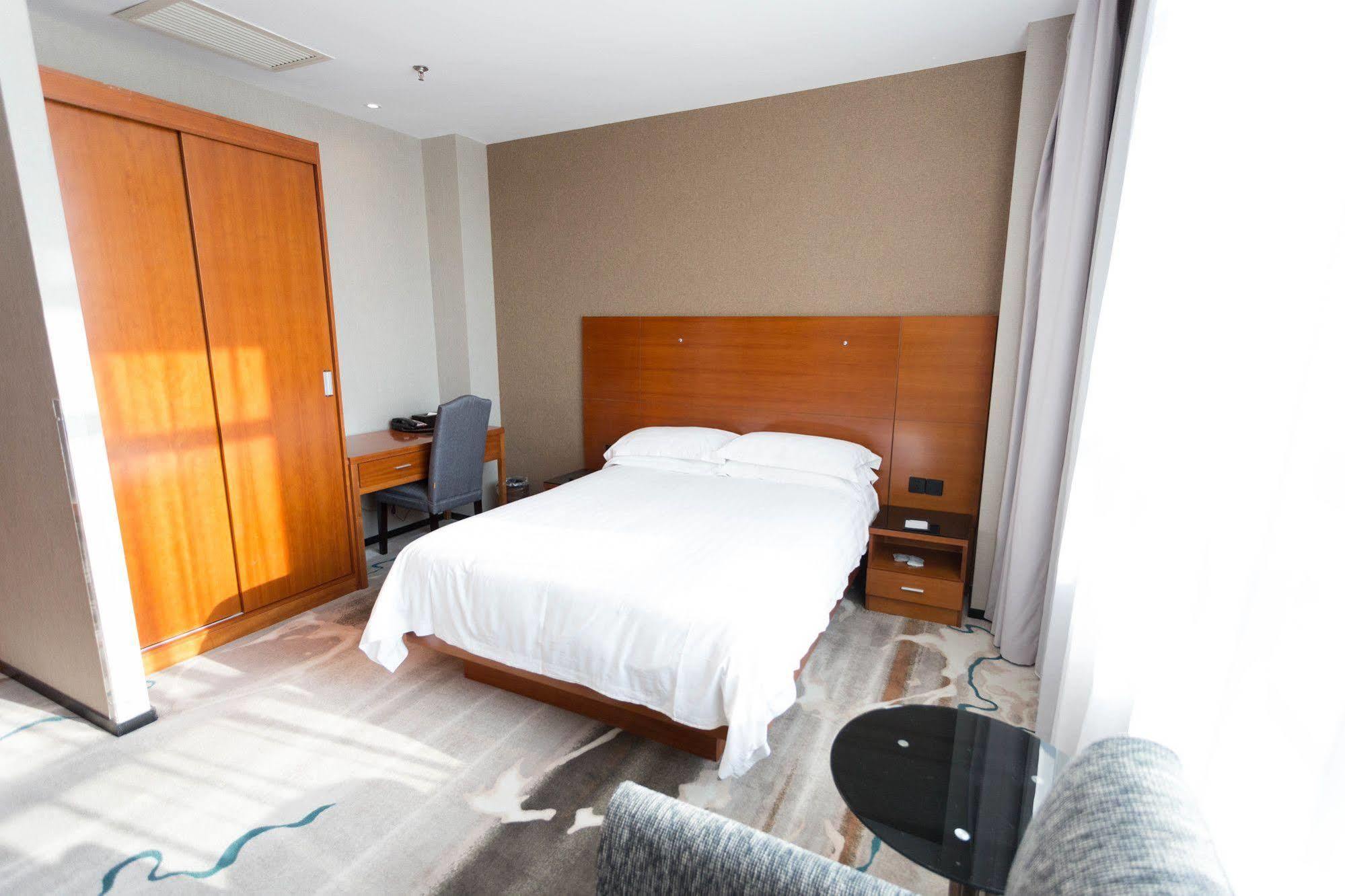 Radiance Hotel Shanghai Luaran gambar