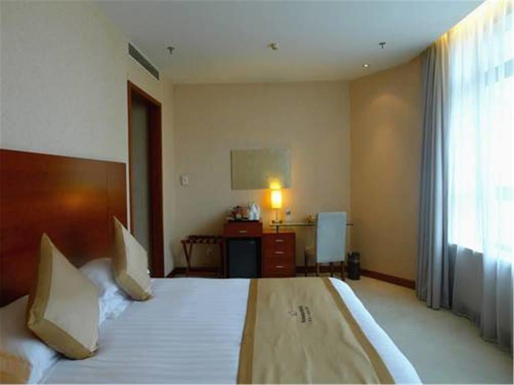 Radiance Hotel Shanghai Luaran gambar