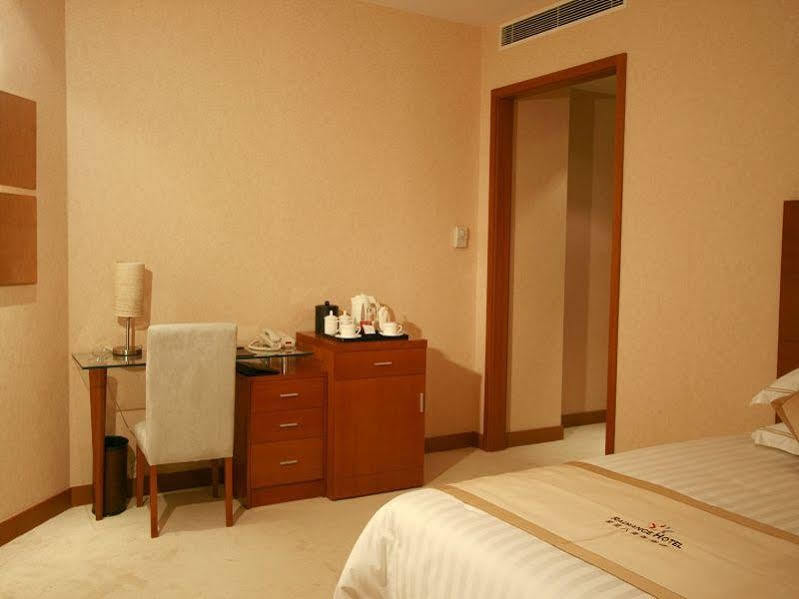 Radiance Hotel Shanghai Luaran gambar